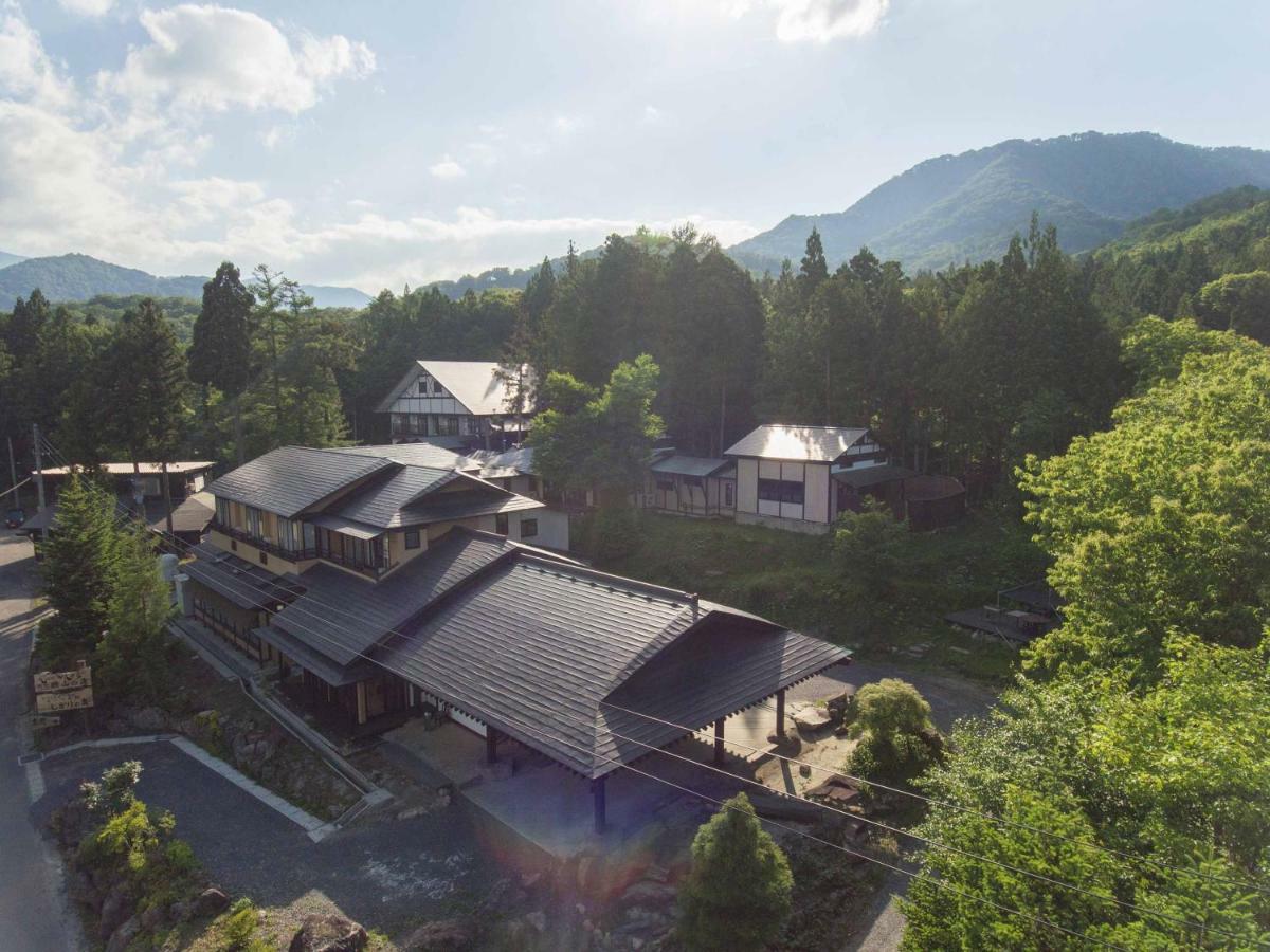 祭畤温泉かみくら Hotel Ичиносеки Екстериор снимка